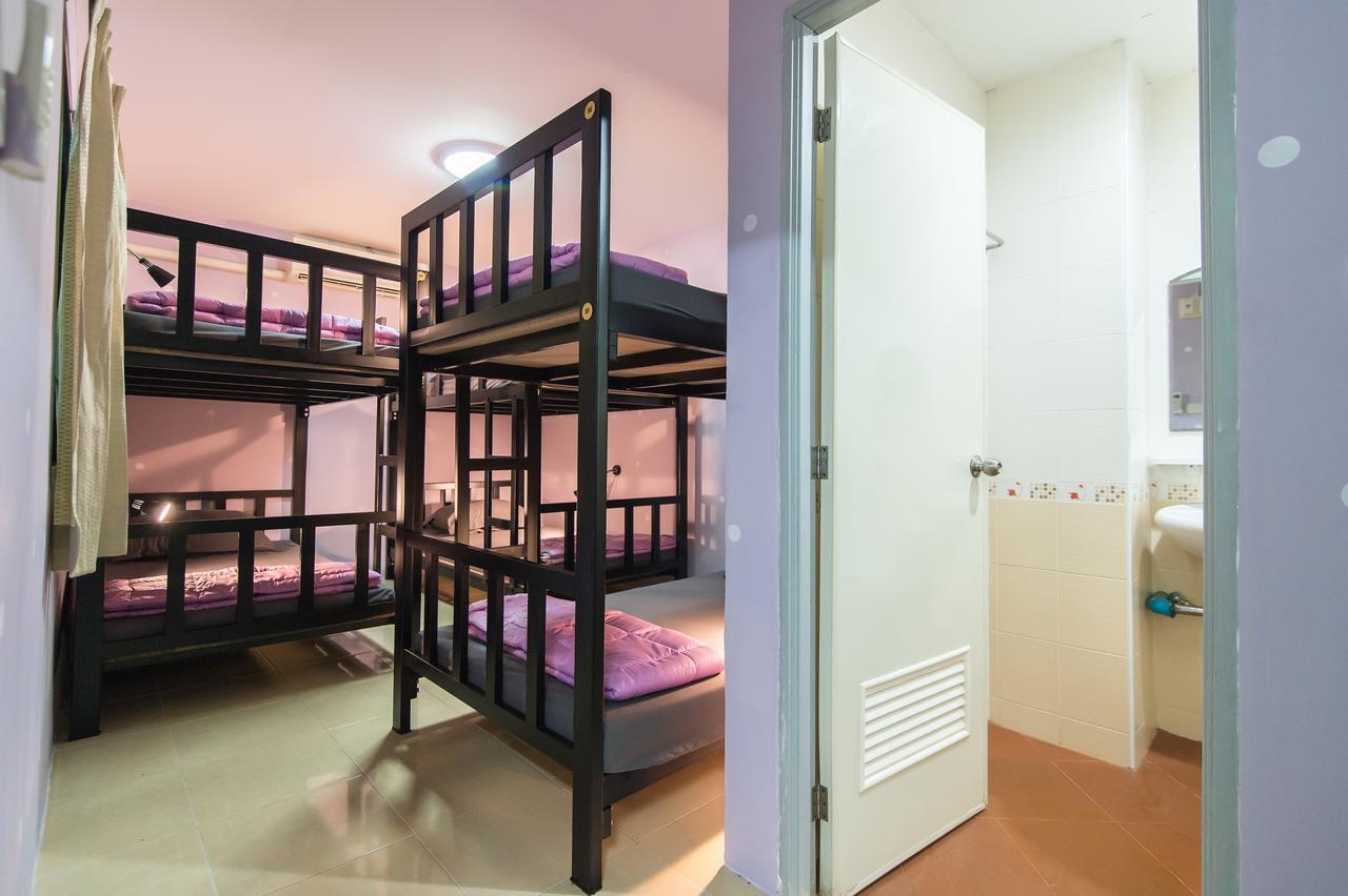 Full stop. Hostel Patong Exterior foto